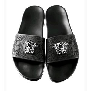 VERSACE BLACK SILVER PALAZZO POOL SANDALS ITALY SIZE US 35 EU 5 NIB $700.00